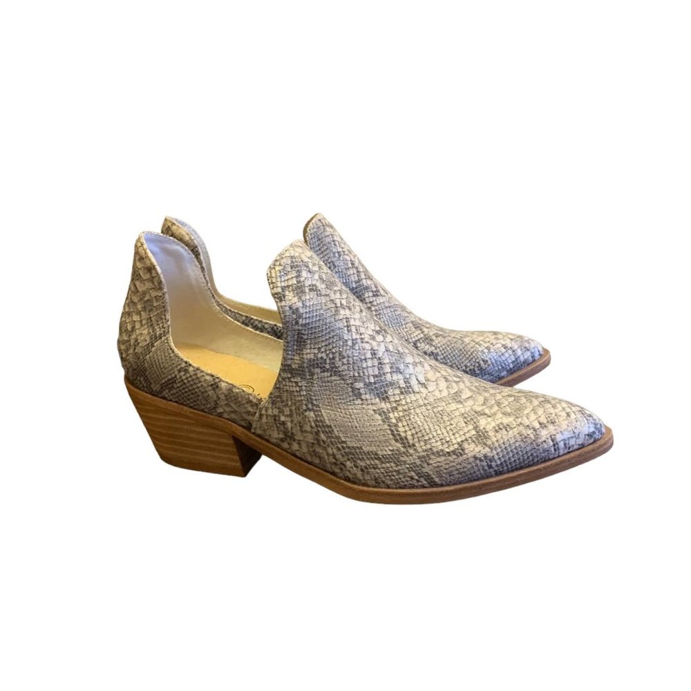 Women’s Snakeskin Pattern Booties Size 8 - Picture 5 of 7
